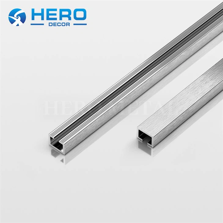 アルミニウムUシェイプトリム